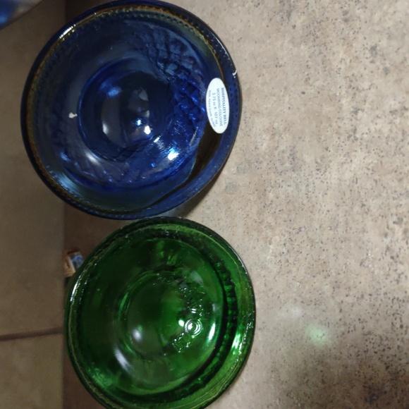 Avon collectable - Picture 2 of 2